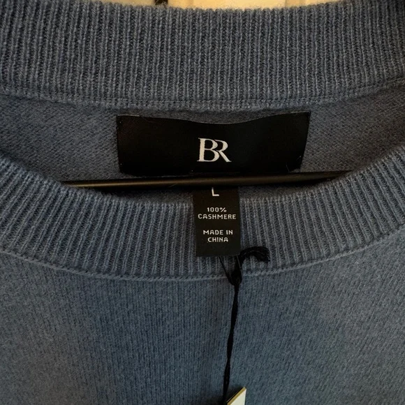 Banana Republic Men's Cashmere Sweater - Picture 4 of 4
